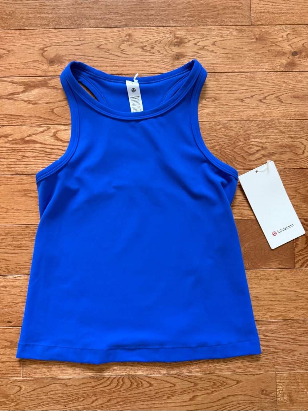 Lululemon NWT size 6 Align waist length racerback tank